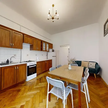 Flowers Flat In The Tenement