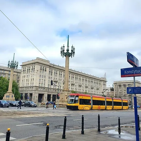 아파트 Flowers Flat In The Tenement