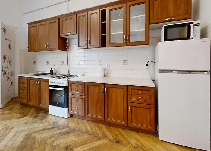 Flowers Flat In The Tenement