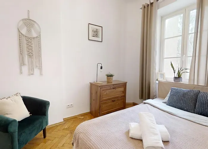 Flowers Flat In The Tenement Апартаменты Варшава