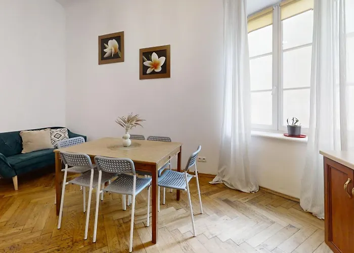 Flowers Flat In The Tenement Warszawa